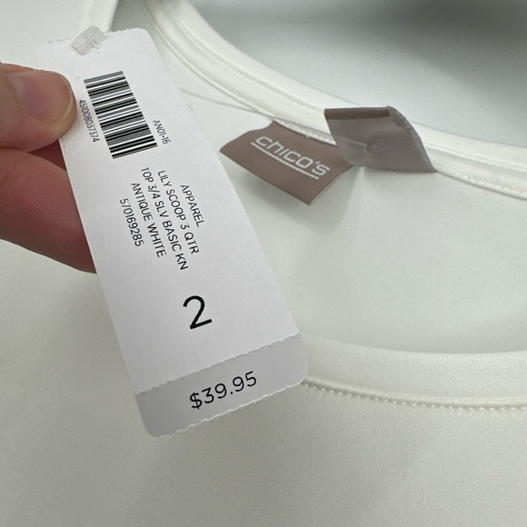 Chicos 2 (12 L) Lily Scoop Top 3/4 Sleeve Polyester Spandex Knit Antique White - Picture 2 of 3